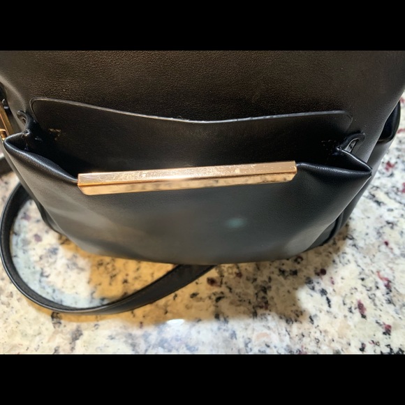 Backpack - Picture 7 of 7